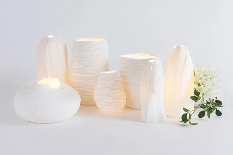 法國.Limoges 白瓷工坊 7 圖克圖克|歐洲職人選物 luminaire-design-porcelaine-de-limoges-biscuit-lampe-d-ambiance-feuille-latelierdublanc-3