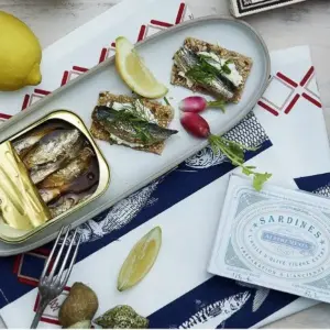 法國Albert Ménès 特級初榨橄欖油沙丁魚，料理食材。