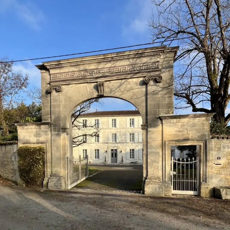 deljoy gate